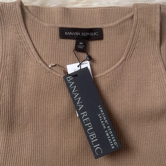 Banana Republic Tank Top - Picture 6 of 9